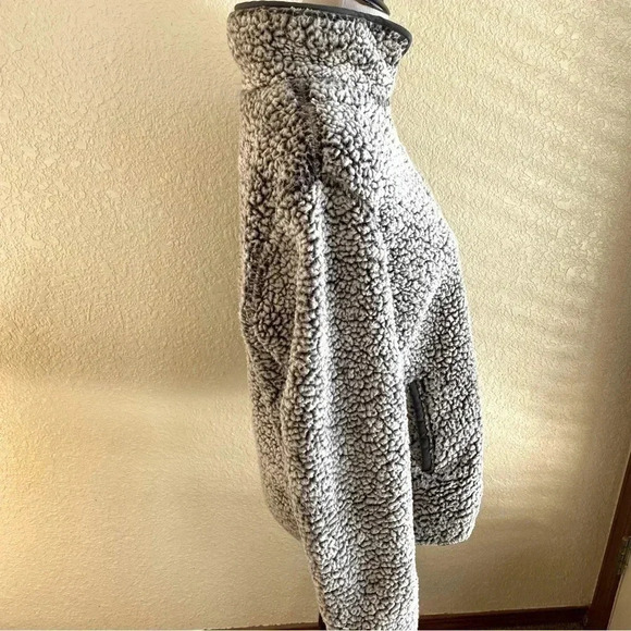 Thread & Supply Teddy Fleece 1/4 Zip Pullover Sweater Borg Gray: Size Medium - Picture 3 of 11